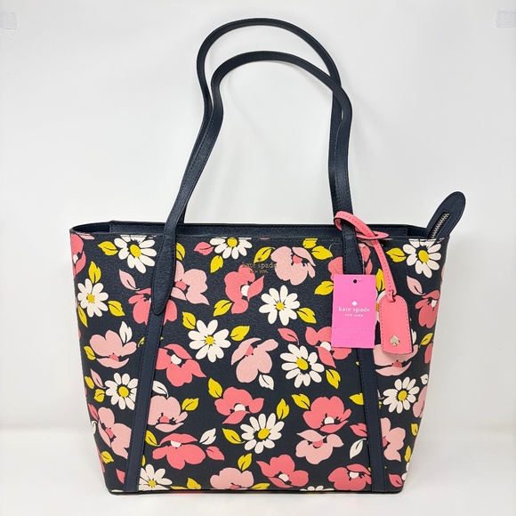 kate spade Handbags - KATE SPADE Road Trip Floral Large Tote Bag K6072